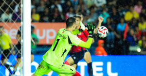 Buriram United đã có những điều chỉnh chiến thuật hợp lý